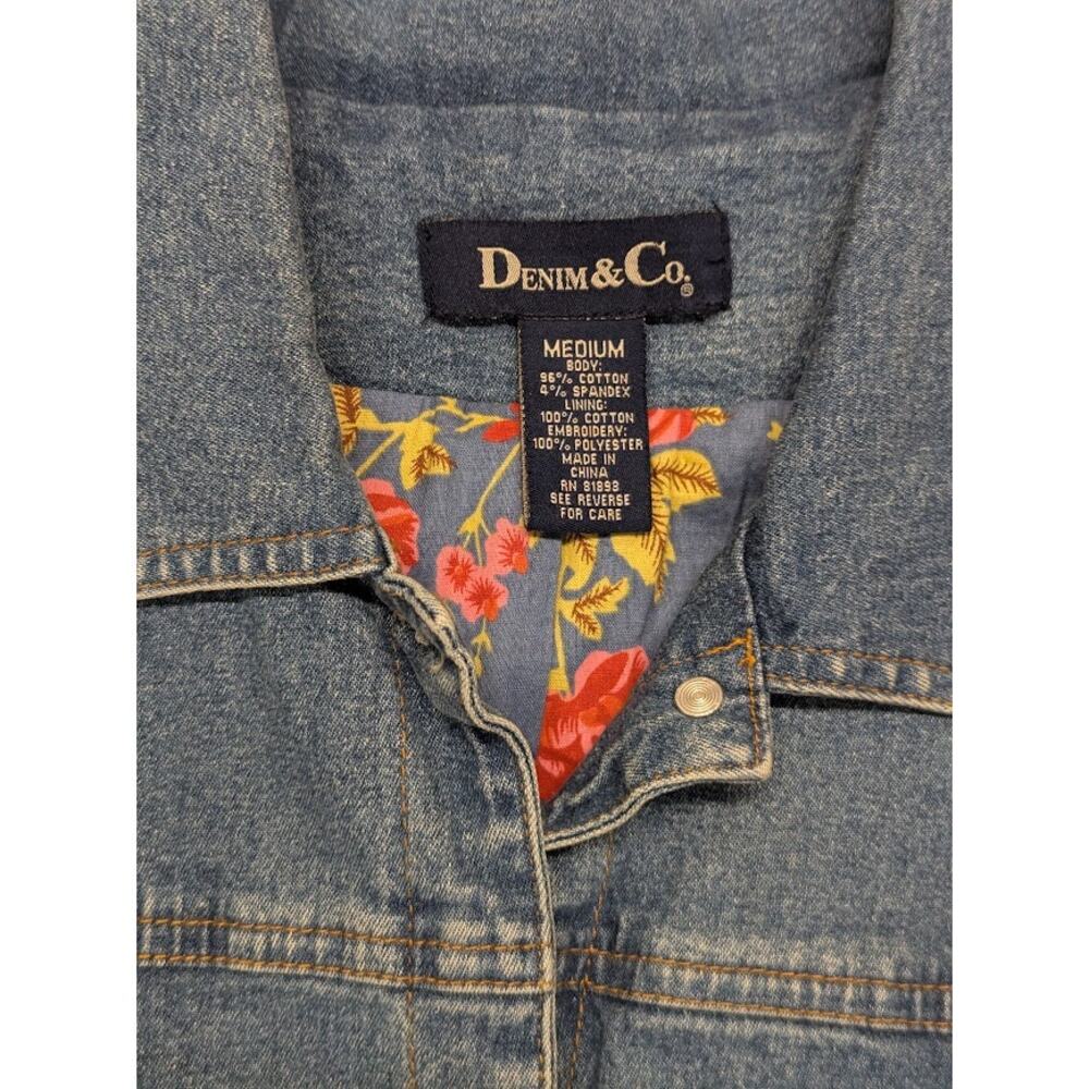 Denim & Co Vintage Floral Embroidered Denim Jean Jacket Women's Size Medium - Picture 3 of 9